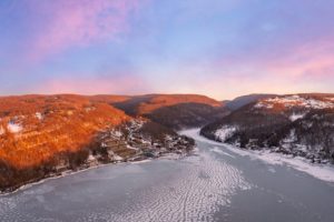 Ice and Snow around Cheat Lake