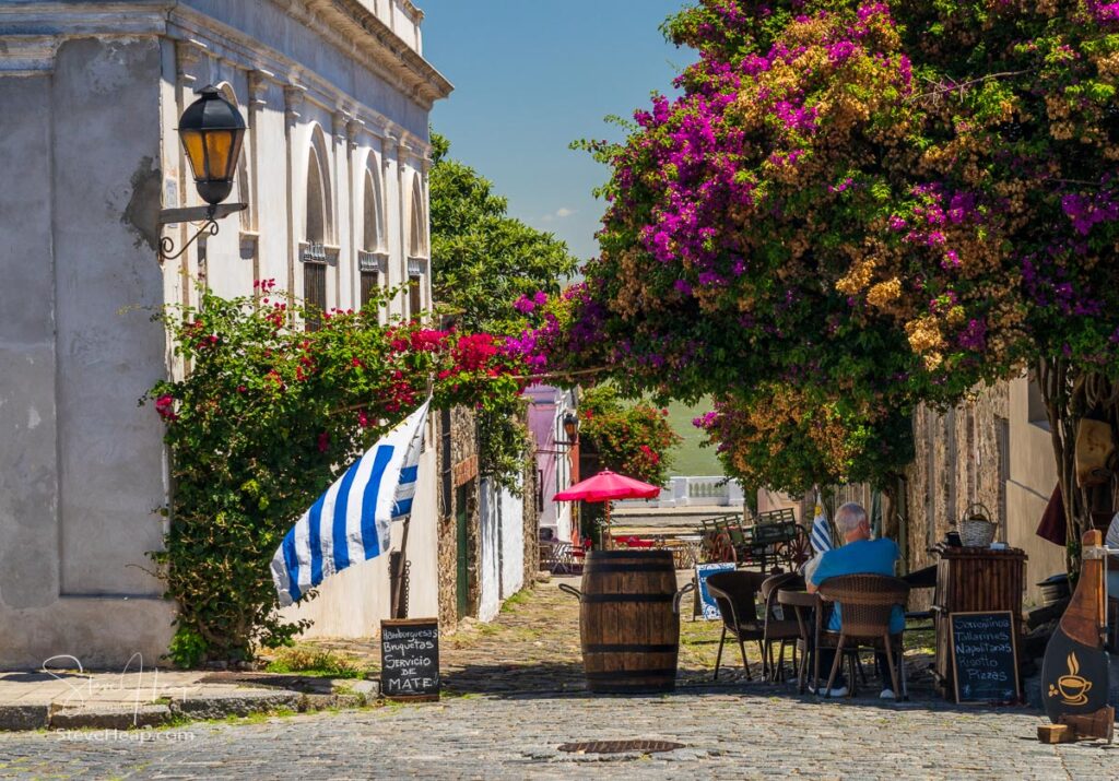 Small street running down to the River Plate in Colonia del Sacramento with traditional lantern!