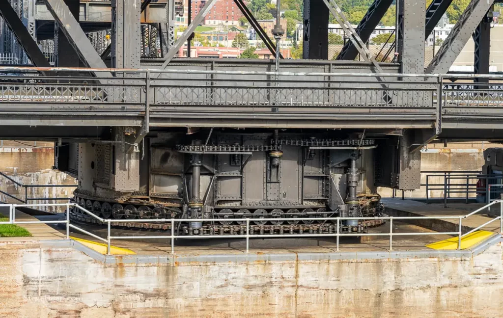 Detail of gears on historic swing span of the Arsenal or Government bridge swings open over the Lock and Dam No. 15 in Davenport, Iowa