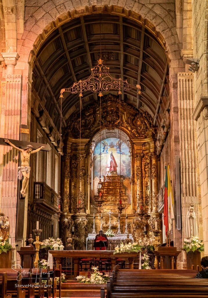  Interior and altar of the Igreja de Nossa Senhora da Oliveira