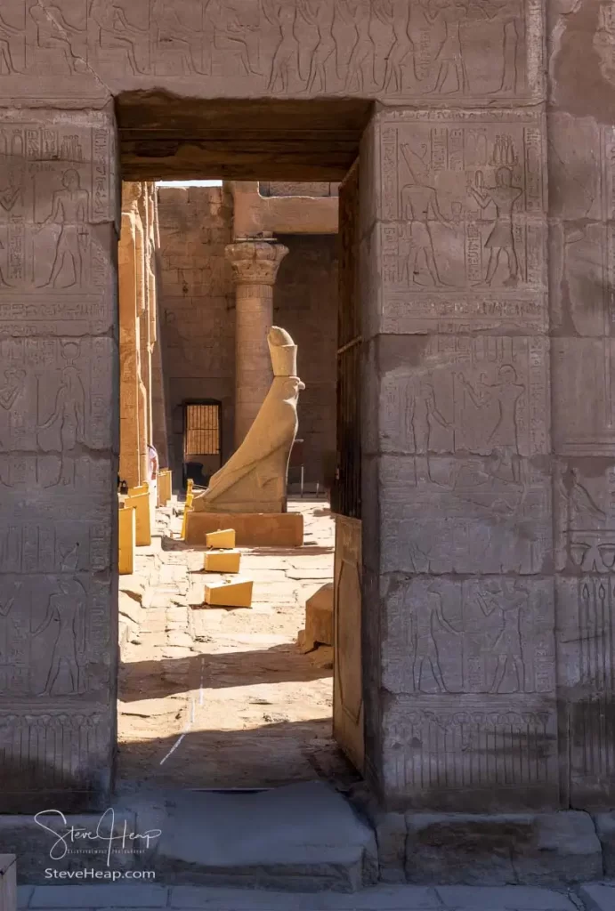 Horus seen through the doorway from the outer wall