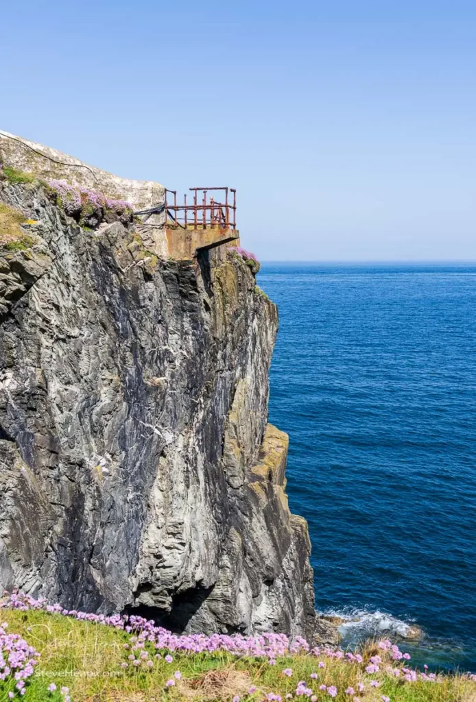 Original hoist for supplies on South Stack lighthouse island